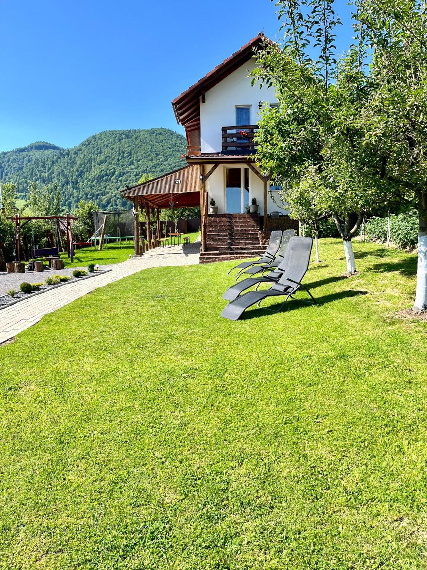 Casa De Sub Hora Villa Zărneşti Kültér fotó